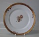 12 stk på lager
Kgl. 9589-595 
Frokosttallerken 
22,2 cm   Royal 
Copenhagen Guld 
dekoration på 
...