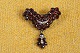 Granat broche 
med vedhæng. 
Rosen slebet 
granater 
dekoreret med 
seed pearls. 
Str.: 3 * 1,5 
cm ...