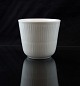 Termokrus i kgl 
hvid riflet fra 
Royal 
Copenhagen.
H. 8.5 cm. Ø. 
9.5 cm