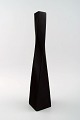 Arthur Percy 
for Karlskrona. 
Stor 
keramikvase.
Måler : 33,5 
cm. x 6 cm. 
I perfekt ...