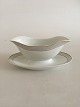 Bing & Grondahl 
Tiber Sauce 
Bowl No 8. 10 
cm H (3 
15/16"). 23 cm 
Ø (9 1/16"). 
White with 
Light ...