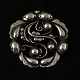 Georg Jensen 
Broche i 
Sterling Sølv 
#159
Tegnet af 
Georg Jensen 
1866 - 1935
Stemplet med 
...