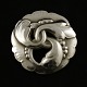 Georg Jensen 
Broche i 
Sterling Sølv 
#20
Tegnet af 
Georg Jensen 
1866 - 1935
Stemplet med 
...