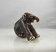 Kgl. 
stentøjsfigur 
'Elefant`(nr. 
22740) fra 
Royal 
Copenhagen. 
H. 8 cm. 
B. 8 cm.
Varenummer: 
...