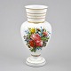 Opalglas vase. 
Hånddekoreret 
med blomster. 
1900-tallet. H.
: 29 cm.