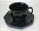 14 set in stock
475 Large cup 
6.5 cm and 
8-sided saucer 
15.5 cm, black
Café B&G Art 
Pottery ...