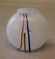 48223 Rainbow 
Vase 7.5 x 8 cm 
Kosta Boda 
Artist 
Collection. 
Skandivavisk 
farvet glas fra 
Sverige ...