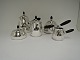 Georg Jensen. 
Sterling (925). 
The & 
kaffeservice. 
Design 80. 5 
dele, Bestående 
af Thekande ...