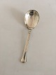 Hans Hansen 
Arvesølv No. 5 
Kompotske i 
Sterling Sølv. 
15 cm L
