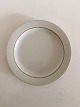 Bing & Grøndahl 
Glazed 
Stoneware 
"Coppelia" 
Dinner Plate No 
325. Measures 
24 cm / 9 29/64 
in. dia.