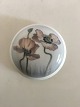 Royal 
Copenhagen Art 
Nouveau Låg til 
Skål No. 
135/400. 11 cm 
diameter. I fin 
stand.