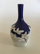 Royal Copenhagen Art Nouveau Vessel Vase No. 204/135 med Blomster dekoration