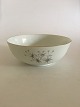 Bing & Grondahl 
Henrik Bowl No. 
43. 8 cm H. 22 
cm diameter