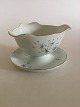 Bing & Grondahl 
Henrik Sauce 
Bowl No. 8. 
10.5 cm H. 16 
cm diameter.