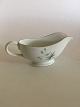 Bing & Grondahl 
Henrik Small 
Sauceboat No. 
12. 13.5 x 6 
cm.