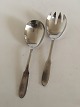 Georg Jensen 
Stainless Mat 
"Mitra" 
Serveringssæt. 
Måler 21 cm L.