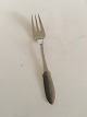 Georg Jensen 
Stainless Mat 
"Mitra" 
Fiskegaffel. 
Måler 16,6 cm
