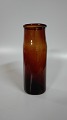 1800-tals brun 
henkognings 
glas
flot st. glas 
med buler, tryk 
og skævhed
Højde 22,5cm 
diameter ...