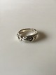 Georg Jensen 
Sterling Sølv 
Ring No 363 af 
Ole Kortzau. 
Ringstørrelse 
56. Vejer 9,75 
gram