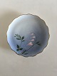 Bing & Grondahl 
Cake Plate with 
Flower 
Decoration and 
Goldrim. 17 cm 
diameter.