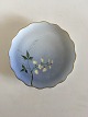 Bing & Grondahl 
Cake Plate with 
Flower 
Decoration and 
Goldrim. 17 cm 
diameter.