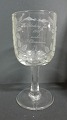 Erindringsglas 
Kastrup 
Glasværk
Glædelig jul
1911
Ønskes 
G. Clemmensen
Højde 16,6cm.
