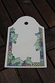 Pasadena German porcelain by Villeroy & Boch. 
Cutting board