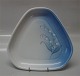 1 pcs in stock
354 RC 
Triangular 
pickle dish 23 
cm (040) 
Convalla: B&G  
White/blue 
base, ...