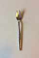 Regatta silver 
plate Cold Meat 
Fork Cohr
Measures 15.3 
cm / 6"