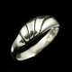 Silverline. 
Ring i sterling 
sølv. 
Stemplet med 
efter-1945 
Georg Jensen 
Stempler.
Haves i ...