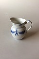 Bing and 
Grondahl Empire 
Creamer No 
6/96. Measures 
11.5 cm / 4 
17/32"