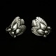 Georg Jensen 
Øreclips i 
sterling sølv 
'Pinje'#110 - 
Gundorph 
Albertus
Tegnet af 
Gundorph ...