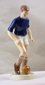 Bing & Grøndahl 
figur Dreng der 
spiller fodbold 
2375
Designet af 
Vita Thymann
B&G figuren 
...