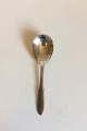 Georg Jensen 
Stainless 
'Mitra' Mat 
Serveringsske. 
Måler 21 cm / 
8.26 in.