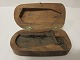 Instrument for the blood-letting
This is an antique and very rare instrument. It 
is made of iron which is hand made, and it comes 
in its original box of wood, which is also hand 
made
The little lock-hook is hand made too
L: 17cm, W. 8