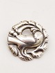 Georg Jensen 
broche  134 D. 
3 cm. med due 
Nr. 331206