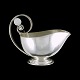 Georg Jensen. 
Saucekande i 
sterling sølv - 
#321B - Johan 
Rohde - 1933-44 
Stempler
Tegnet af ...