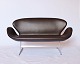 Swan sofa - Model 3321 - 2 pers. - Dark brown leather - Arne Jacobsen - Fritz 
Hansen
Great condition
