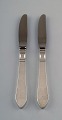 Georg Jensen. Continental, 2 dinner knife, silverware, hand hammered.
