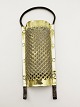 Brass grater 32 
x 13 cm. 19th 
century. No. 
341209