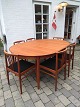 JL Møller Rundt 
spisebord i 
Teak D 120 cm + 
2 pl. a 50 cm 
med fine 
Teakstole. Alt 
er afrenset og 
...