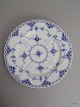 R.C. 1/1086 
Musselmalet 
Helblonde 
Frokosttallerken
1. 
sort.  D: 19,5 
cm,