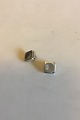 Georg Jensen 
Sterling Sølv 
Øreklips No 
191. Designet 
af Astrid Fog. 
Måler 1,7 cm. 
Vejer 12,4 gram