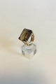 Bent Knudsen 14 
K Guldring med 
røgfarvet 
Quartz. 
Ringstørrelse 
53. Vejer 15,7 
gram