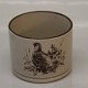 1  stk på lager
572 
Krukke/Lille 
skål ca. 6,2 x 
8 cm Trend Bing 
Grondahl Nissen 
Kronjyden ...
