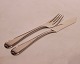 Fish cutlery in 
other pattern 
of hallmarked 
silver. Ask for 
number in 
stock.
22 cm and 17 
cm.