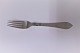 Georg Jensen. 
Sterling (925). 
Antik. 
frokostgaffel. 
Længde 17,5 cm.