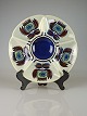 Aluminia 
cabaret fad nr. 
215/1802 fra 
Tenera serien.
Fadet måler H. 
2 cm. Ø. 27 cm. 
Det er ...
