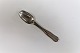 Georg Jensen. 
Sterling (925). 
Dobbeltriflet. 
Kaffeske. 
længde 11 cm.
