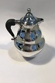 Georg Jensen 
Sølv Flødekande 
No 164(1919) H 
12.5 cm Vægt 
122.3 gr